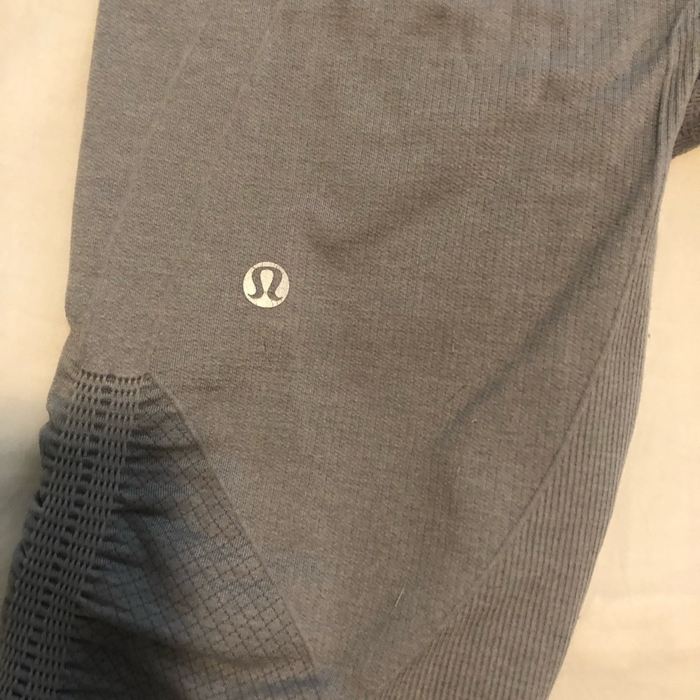 Lululemon In the Flow gray grey crop 2